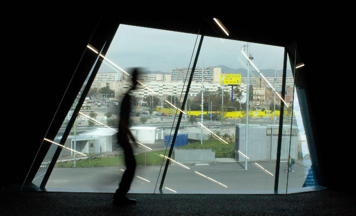 Edificio Forum - HERZOG & MEURON  - 9